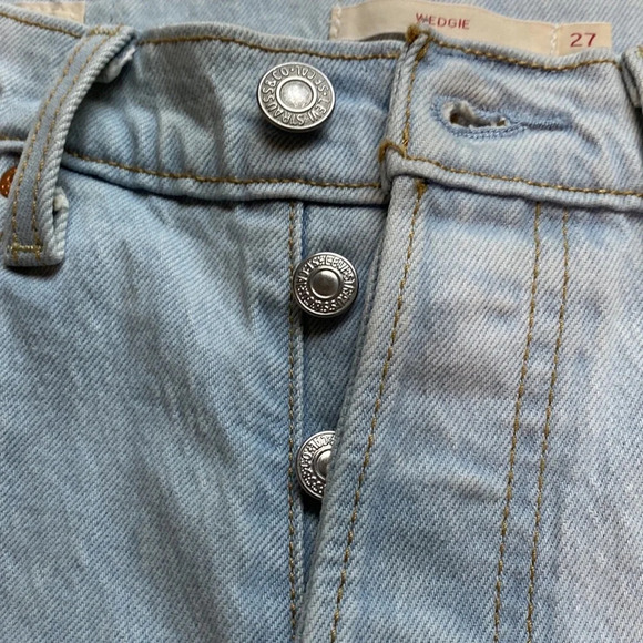 Levi's Wedgie High Rise Raw Hem Button Fly Ankle Skinny Leg Denim Jeans Size 27 - Picture 8 of 8